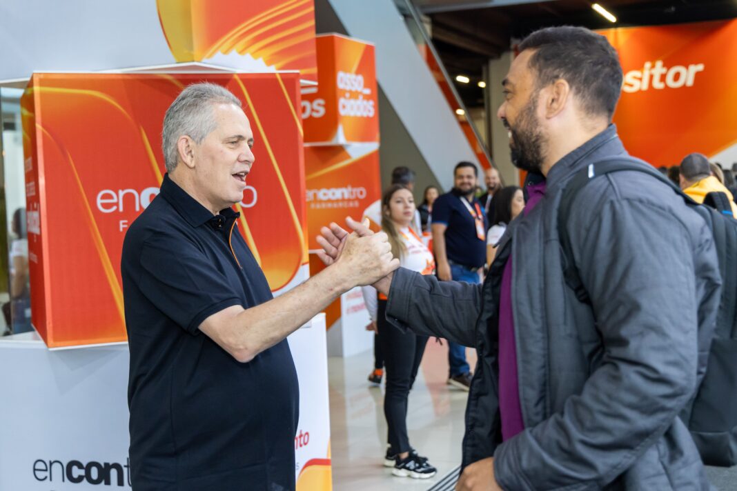 Edison Tamascia, presidente da Farmarcas, se apoia em expansão para dobrar de tamanho